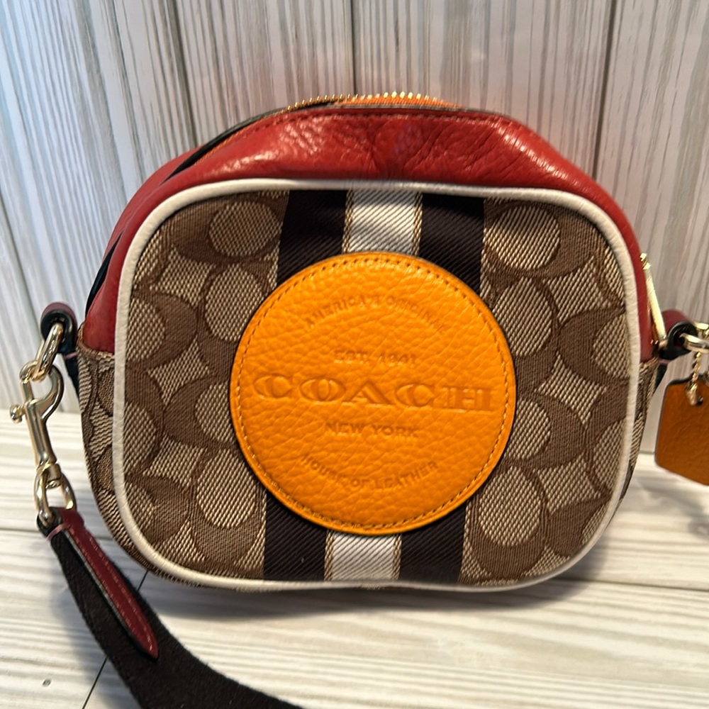 Coach Signature Jacquard Dempsey Crossbody Khaki Sunbeam